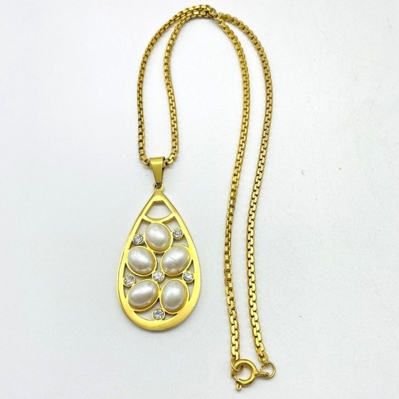 Faux Pearl Teardrop Charm Necklace Gold Tone Rhinestones Nature Garden Trees - Picture 1 of 7